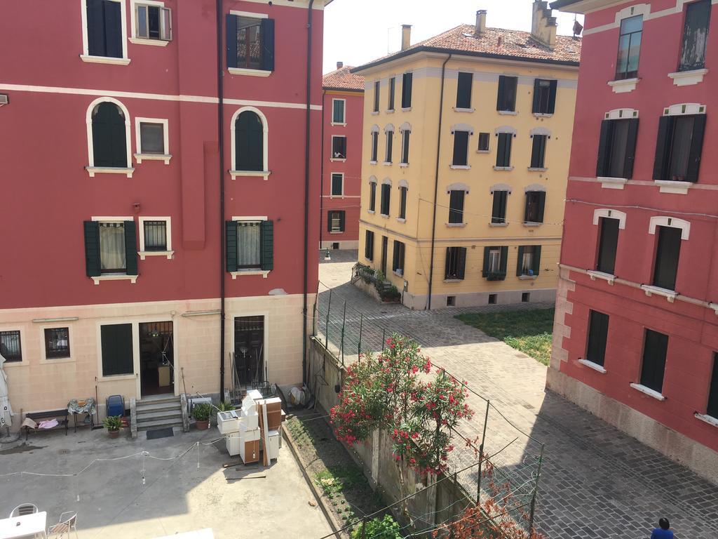 Ca' Santa Marta Apartment Veneza Exterior foto